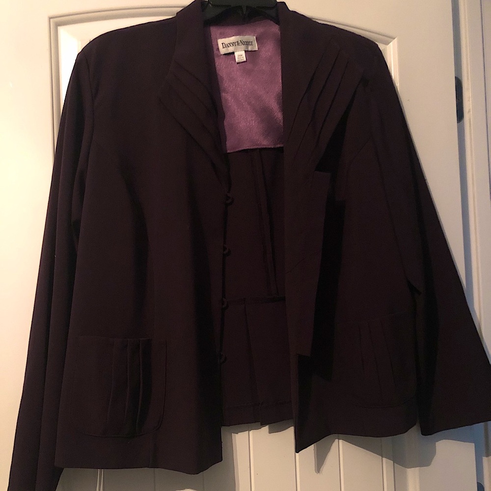 Women’s pant suit